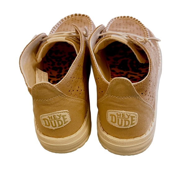 Hey Dude Women Ankle Boots - Picture 4 of 7